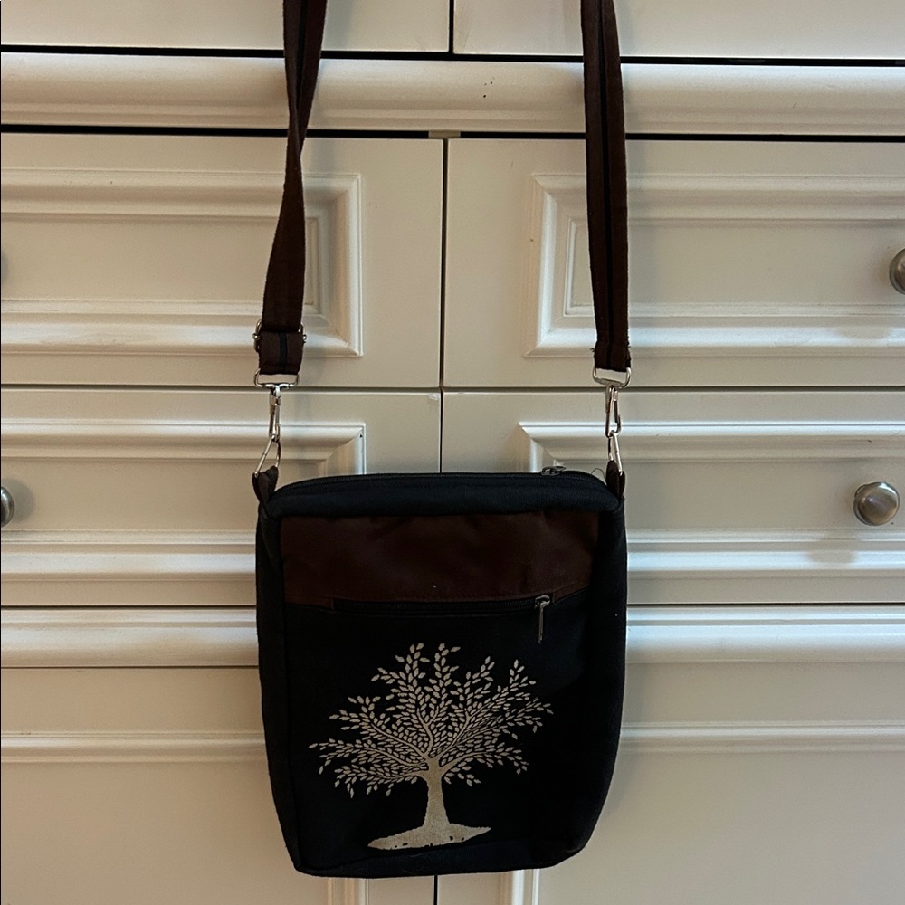 Tree of Life Brown and Black Crossbody Bag in EUC